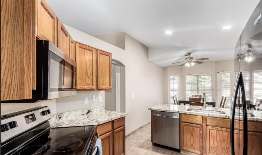Foto del edificio - 6241 W Blackhawk Dr