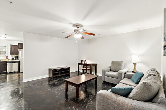Building Photo - 1615 Railton Ct