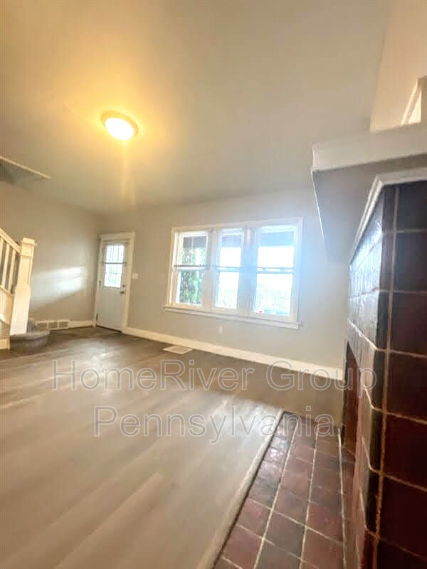Building Photo - 2750 Churchview Ave