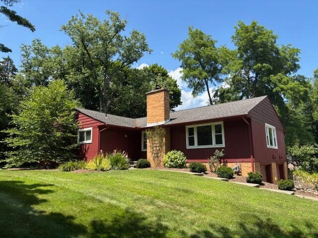 Foto del edificio - 580 Riverview Dr