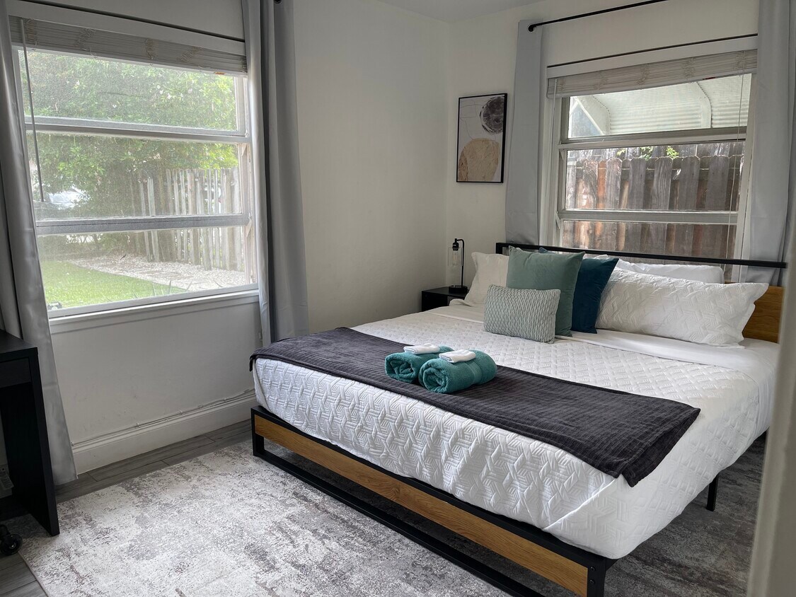 King Size Bed - 854 SW 11th Ct
