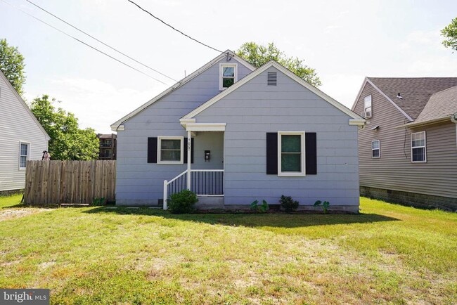 Building Photo - 1007 Spring Ave