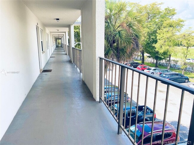 Building Photo - 4898 NW 29th Ct