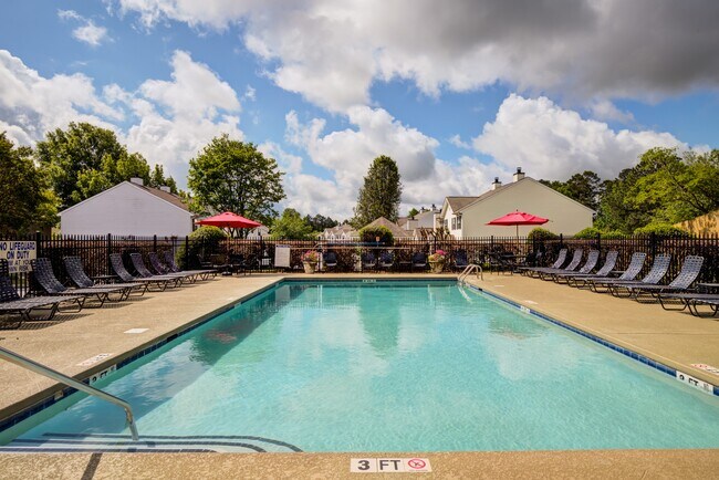 Foto del edificio - Ashmore Bridge Estates Apartment Homes