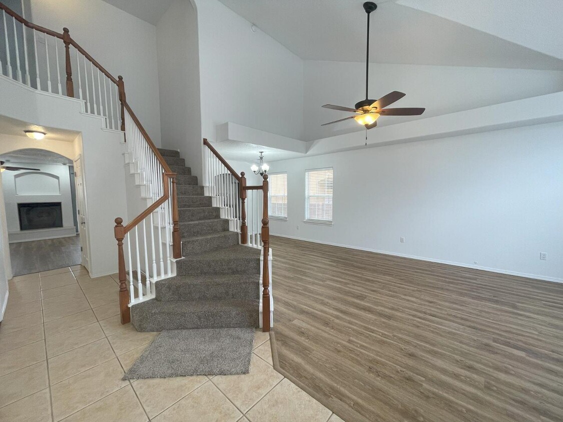 Primary Photo - 5555 Mansfield Pl NW