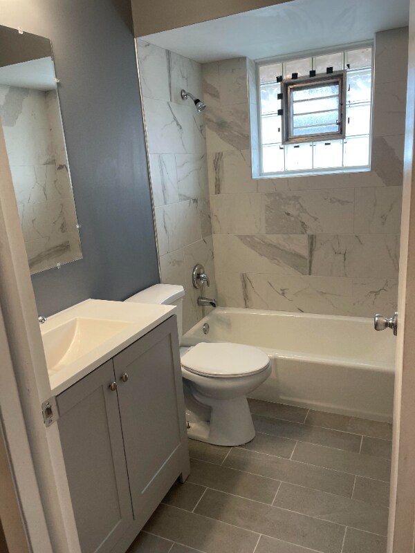 Foto del edificio - 1612 Memorial Dr