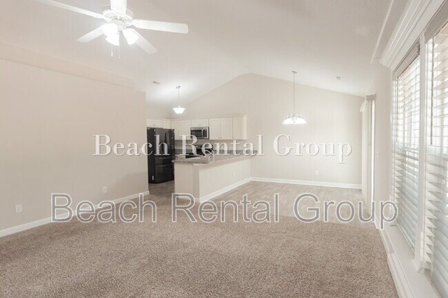 Foto del edificio - 3793 Mayfield Dr