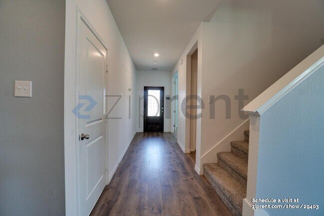 Building Photo - 611 Rawhide Way