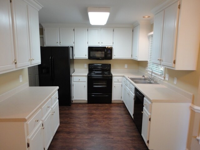 Building Photo - 506 Vintage Grove Ln