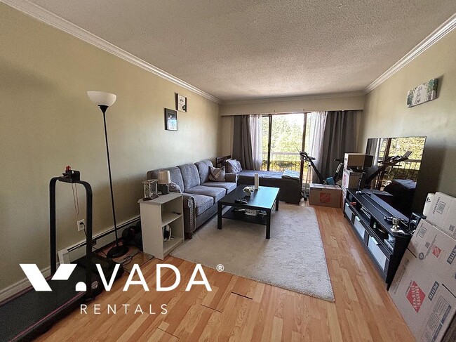 Building Photo - 1 Bedroom Apartment Rental 303-9405 120th ...