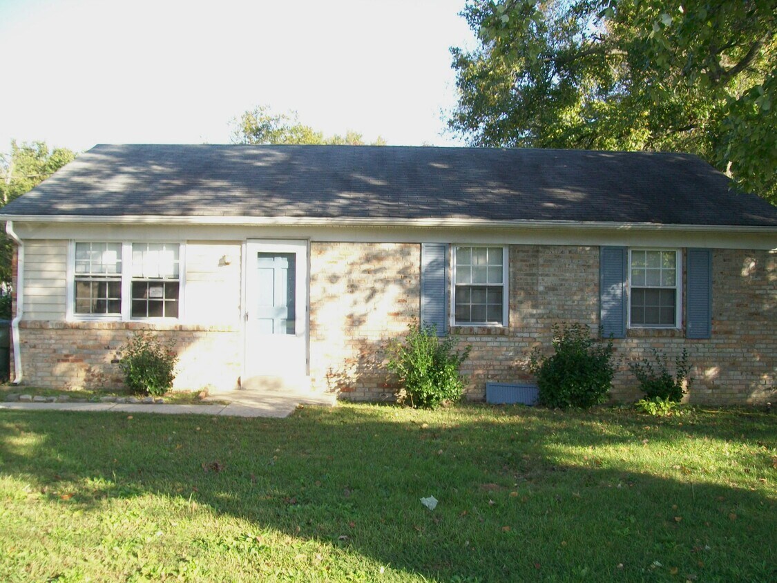 Primary Photo - 2323 Clearfield St
