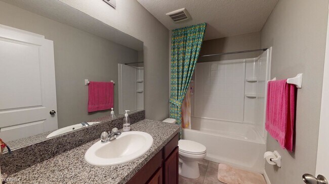 Building Photo - 4 br, 2 bath House - 1801 Broad Winged Haw...
