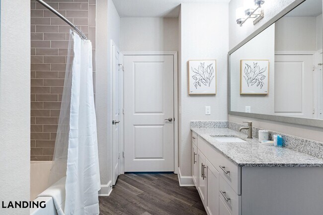 Foto del edificio - 918 Aventine Dr