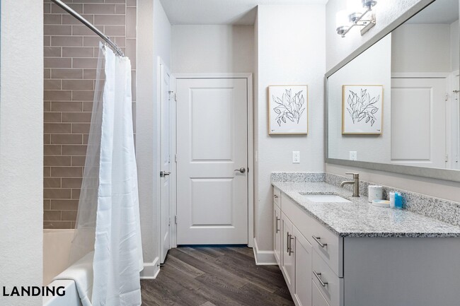 Building Photo - 918 Aventine Dr