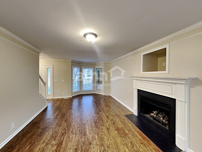 Foto del edificio - 4012 Wellington Ct