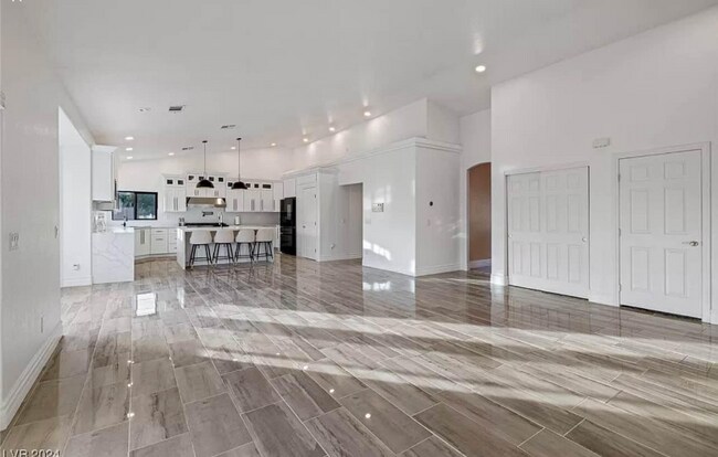 Foto del edificio - 3860 Quadrel St