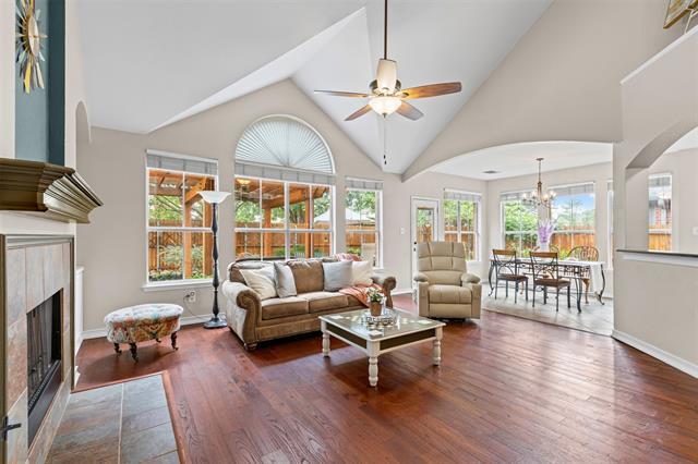 Foto del edificio - 1475 Applewood Dr