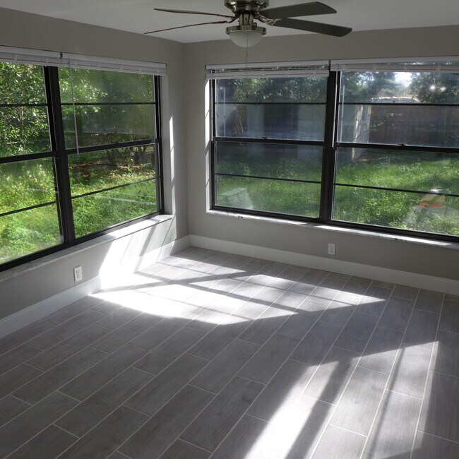 Foto del edificio - 26412 Rolling Acres Dr