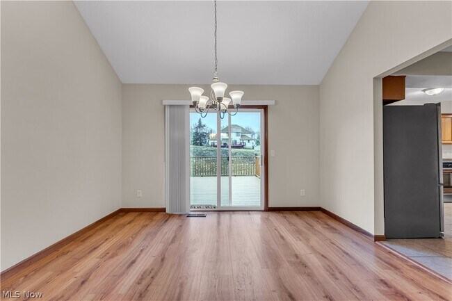 Foto del edificio - 26450 Forbes Rd
