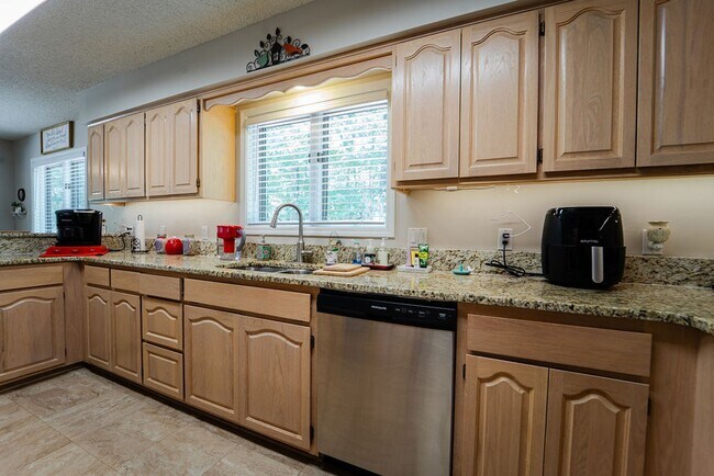 Foto del edificio - 3 Bed, 2 bath, in Hot Springs Village