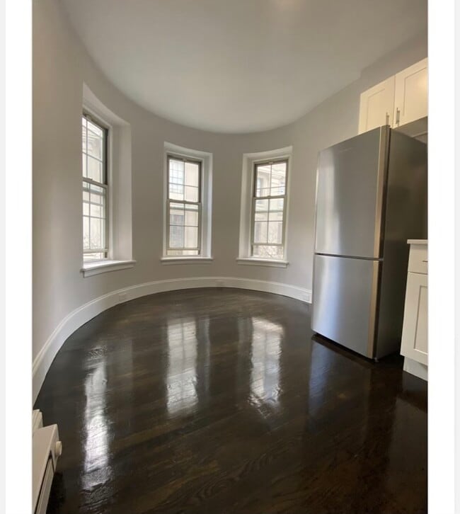 Building Photo - Clearway Apartments