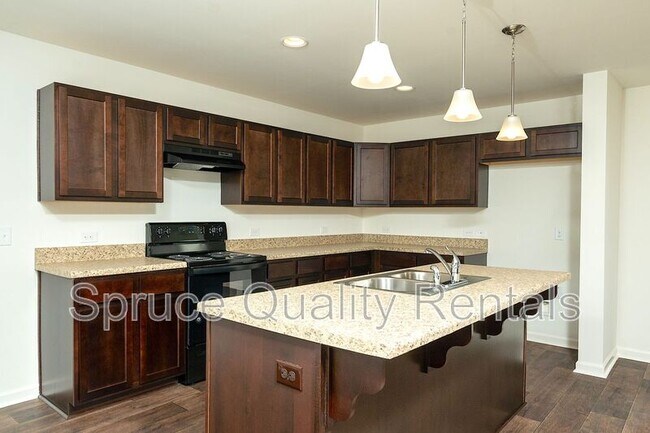 Building Photo - 592 Freeport Ct