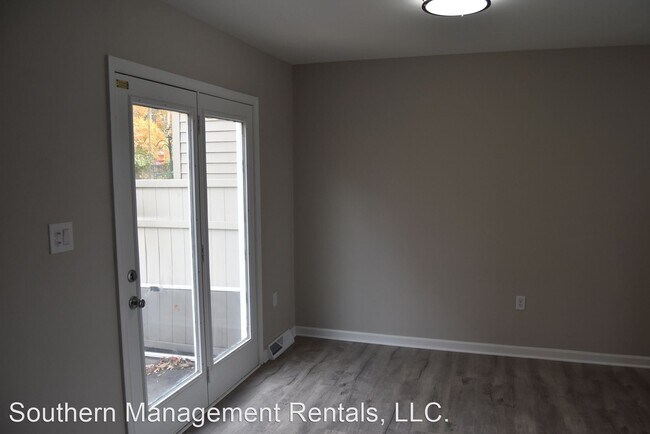 Building Photo - 3 br, 1.5 bath House - 2244 North Point Drive