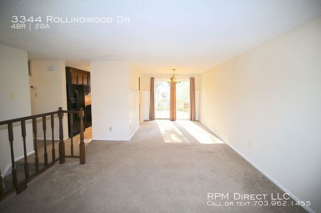 Building Photo - Single Family Home with HUGE Backyard!