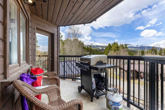 Foto del edificio - 290 Broken Lance Dr