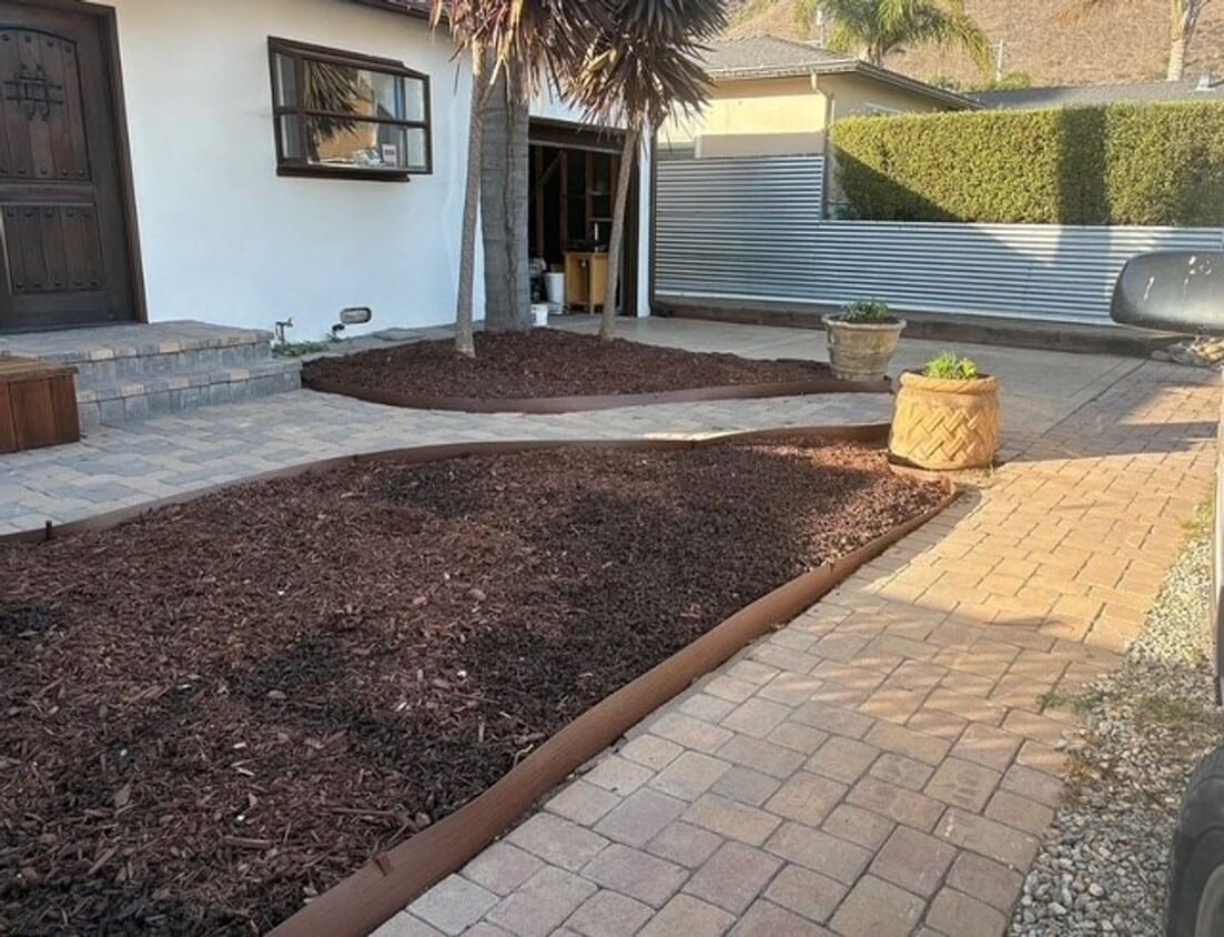 Building Photo - 2 Charming RENTAL UNITS BY THE BEACH FOR T...