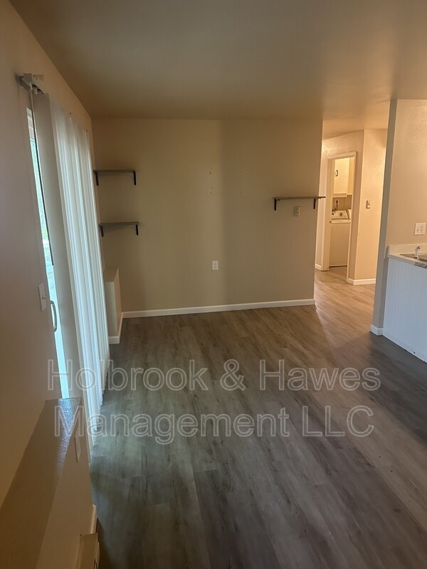 Building Photo - 4531 Boardwalk Dr
