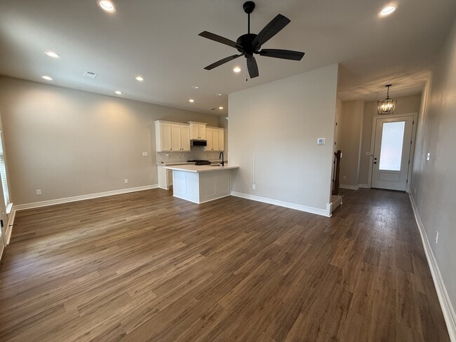 Building Photo - 5100 Westgate Ln