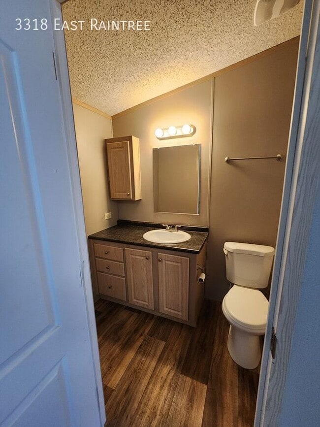 Foto del edificio - 3318 East Raintree-