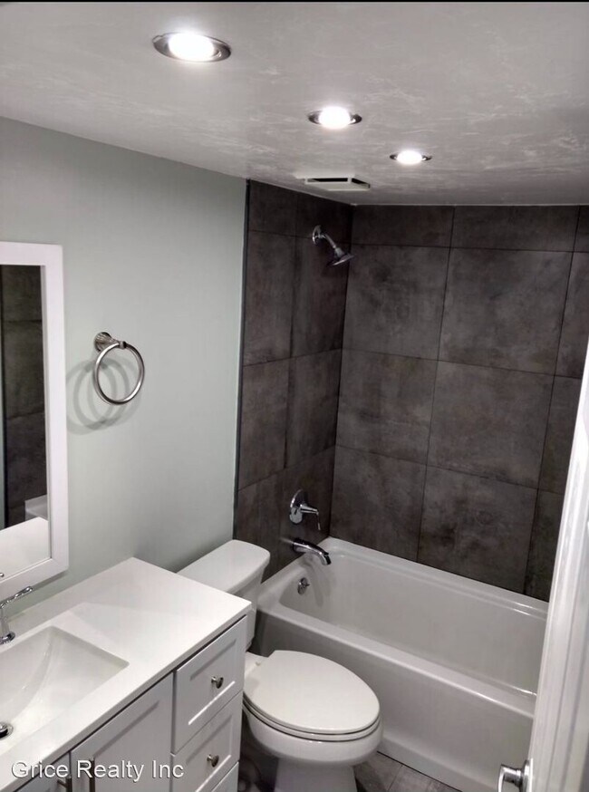 Building Photo - 2 br, 2 bath House - 10111 Sandy Hollow Ln...