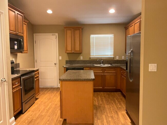 Foto del edificio - 2132 Cherokee Cove Trl