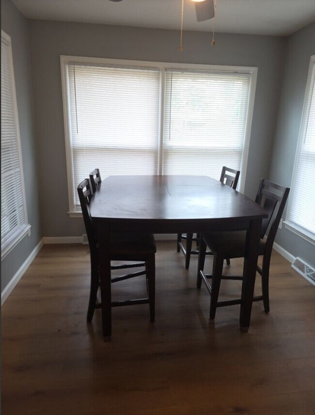 Foto del edificio - Coming Soon-Beautiful 4bedroom 2.5 bath