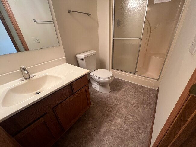 Foto del edificio - 910 N Clover Ln