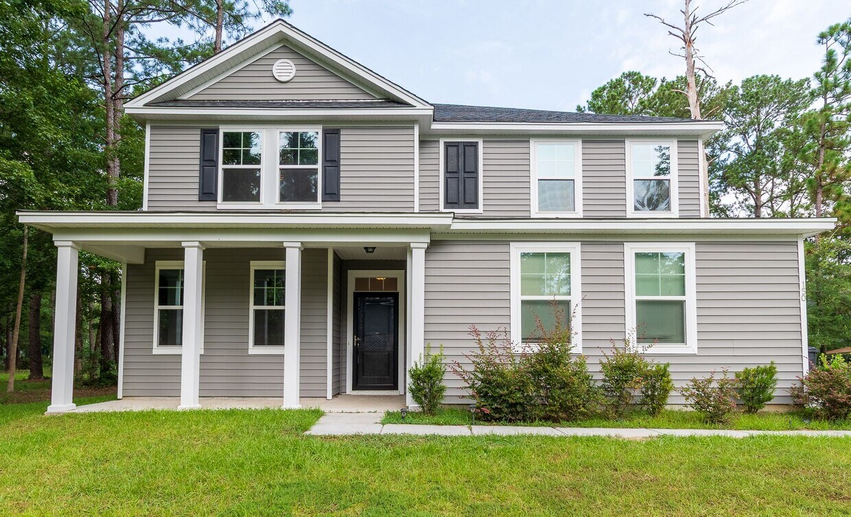 Foto principal - Modern Living in the Heart of Summerville!