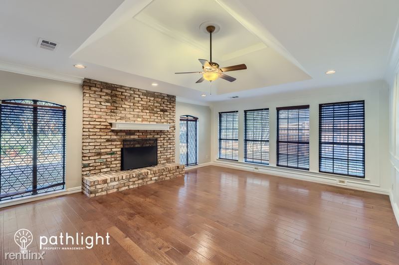 Foto principal - 5 br, 4 bath House - 12127 Larchgate Drive...