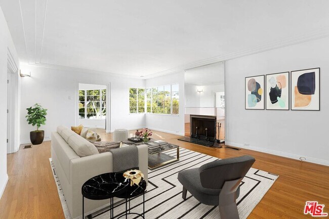 Foto del edificio - 486 Denslow Ave