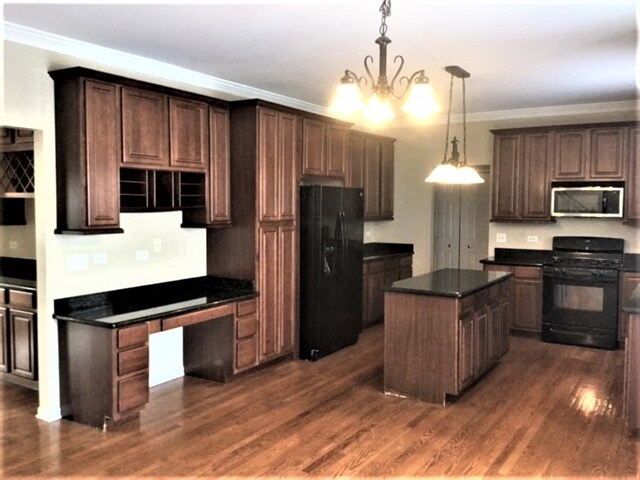 Foto del edificio - 23720 Dayfield Ct