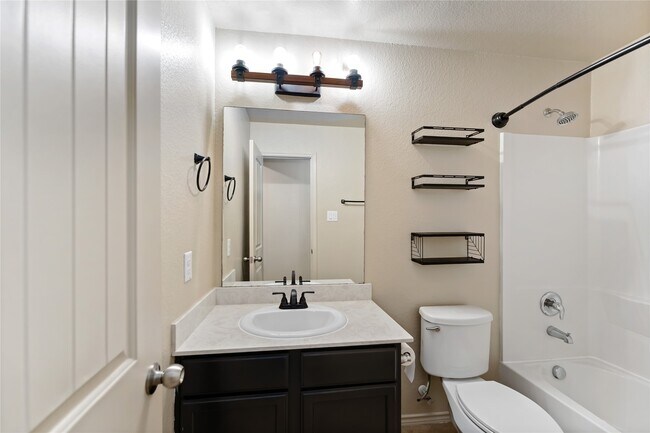 Foto del edificio - 21622 Cavallo Ln