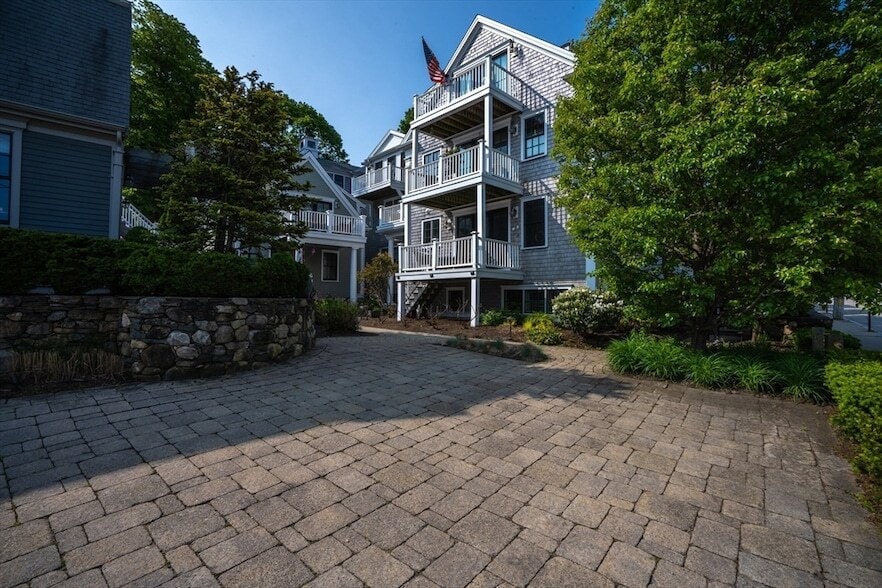 Foto principal - 27 Brewster St