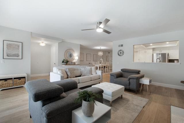 Building Photo - 5 Montego Ct