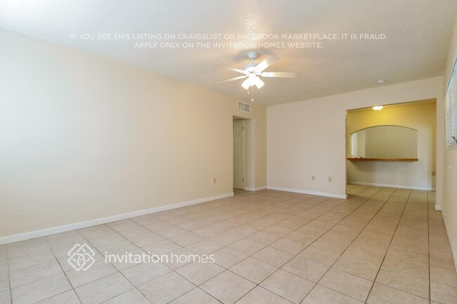 Building Photo - 1732 Rhoades Terrace