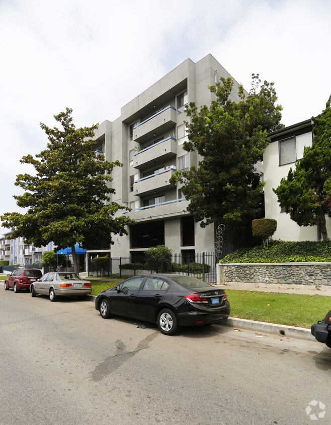 Building Photo - 235 S Occidental Blvd