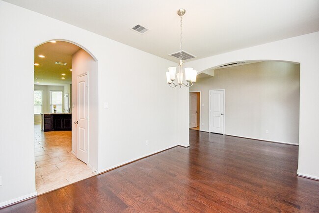 Foto del edificio - 13906 Manobrook Ct