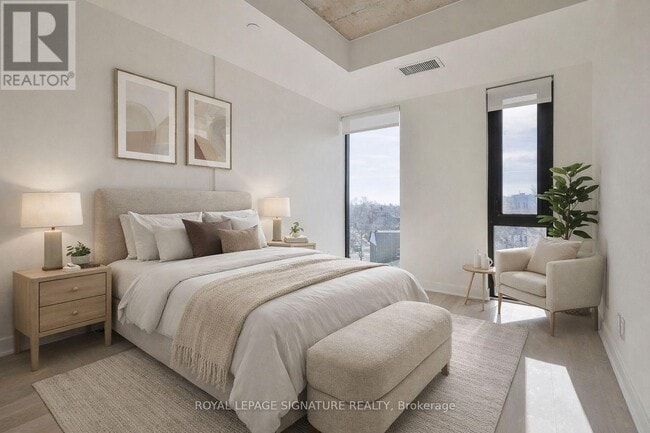 Photo du bâtiment - 2720 Dundas St W