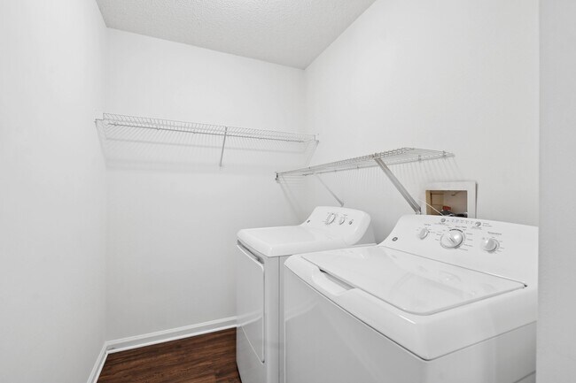 Foto del edificio - Stonegate Apartments