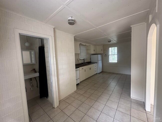 Foto del edificio - 1414 Wisteria Ave